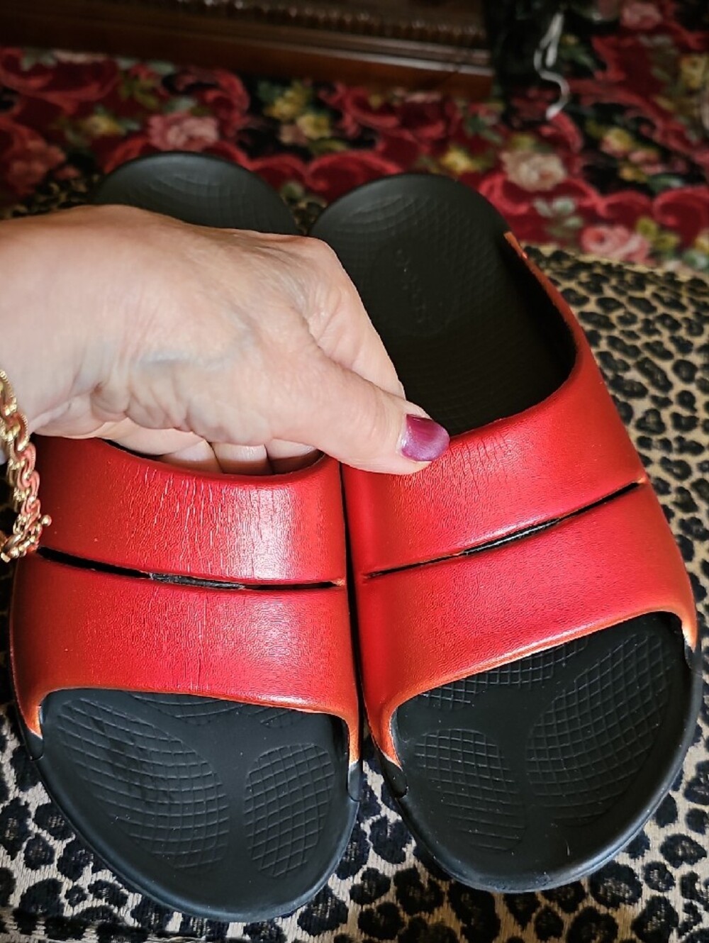 OOFOS Red Slide Sandals - Picture 8 of 11